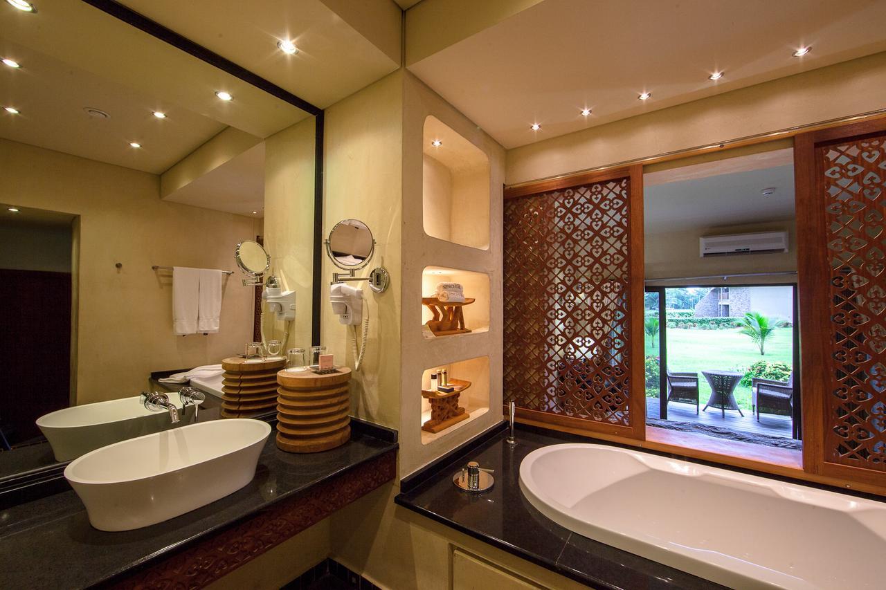 The Royal Senchi Hotel And Resort Akosombo Buitenkant foto