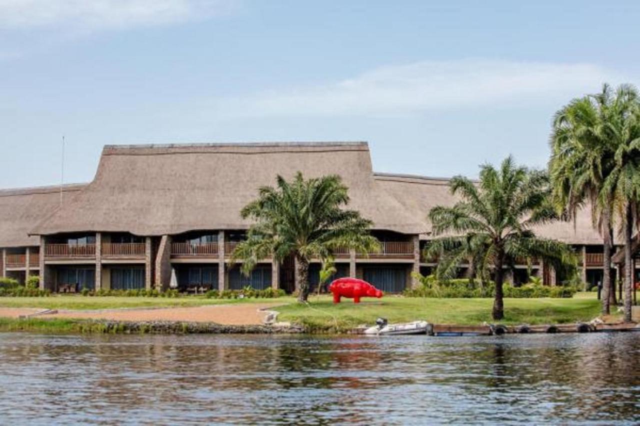 The Royal Senchi Hotel And Resort Akosombo Buitenkant foto